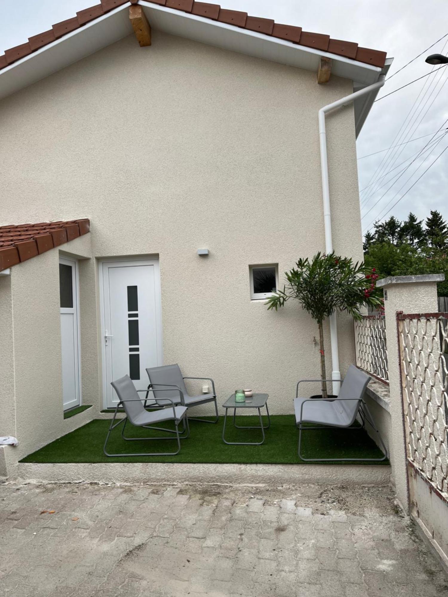 Villa Maison 6 Couchages Entierement Renovee Feurs Exterior foto